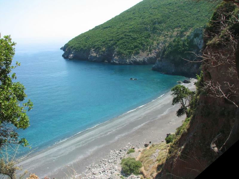 Frictories Station Of Residency Hotel Limnionas  Exterior photo