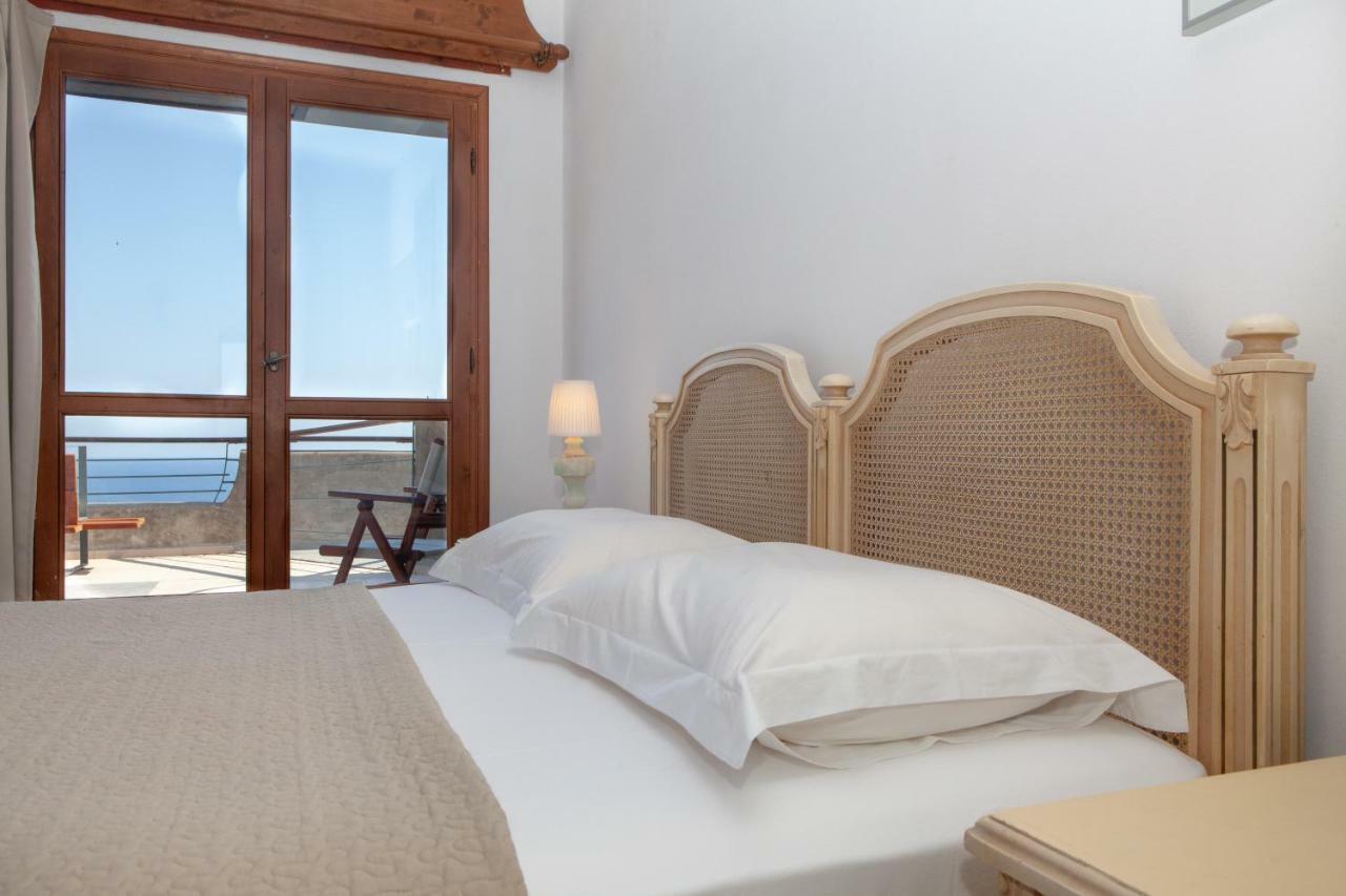 Frictories Station Of Residency Hotel Limnionas  Exterior photo
