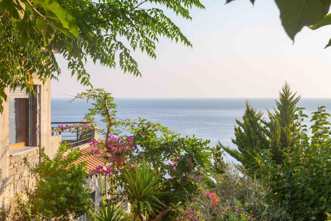 Frictories Station Of Residency Hotel Limnionas  Exterior photo